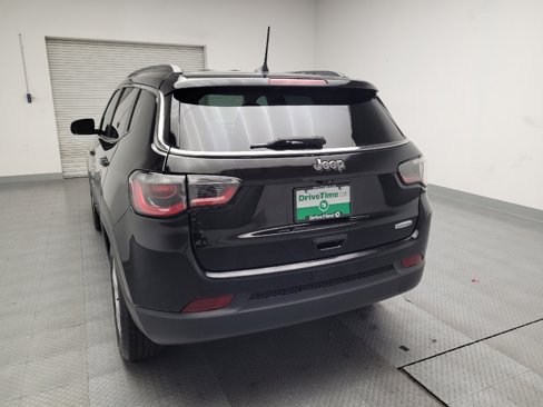 Used 2020 Jeep Compass Latitude w/ Premium Lighting Group image 6