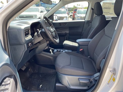 New 2025 Ford Maverick XL image 12