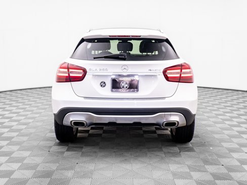 Used 2019 Mercedes-Benz GLA 250 4MATIC image 4