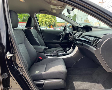 Used 2017 Honda Accord LX image 17