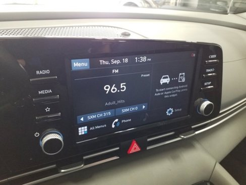 Used 2021 Hyundai Elantra SEL w/ Convenience Package image 7