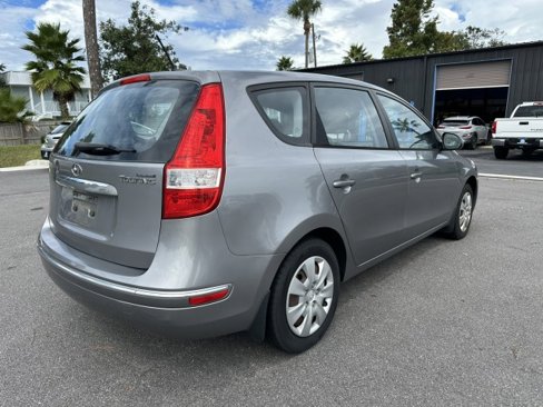 Used 2011 Hyundai Elantra GLS image 6
