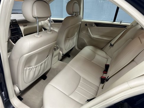 Used 2005 Mercedes-Benz C 240 4MATIC Sedan image 3