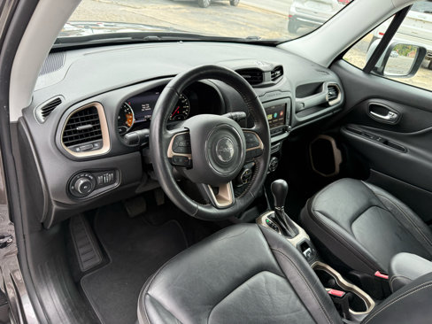 Used 2017 Jeep Renegade Limited image 17