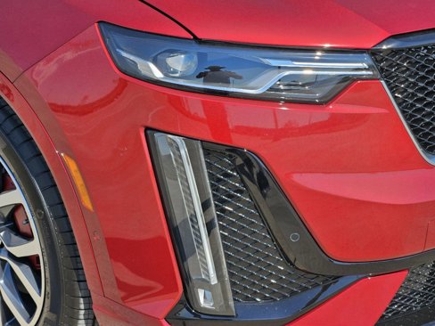 New 2025 Cadillac XT6 Sport w/ Technology Package image 7