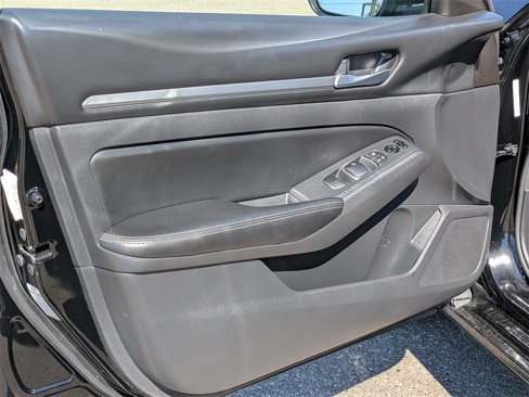 Used 2022 Nissan Altima 2.5 SV image 14
