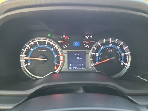 Used 2014 Toyota 4Runner SR5 image 20
