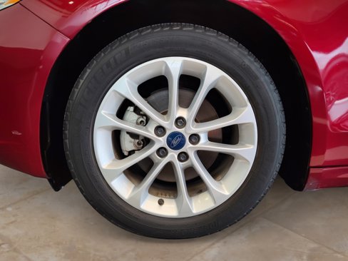 Used 2019 Ford Fusion SE image 27