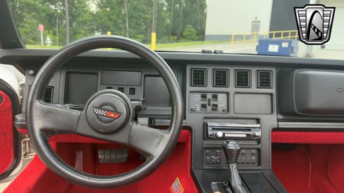 Used 1989 Chevrolet Corvette Convertible image 13