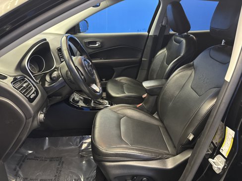 Used 2020 Jeep Compass Limited image 12