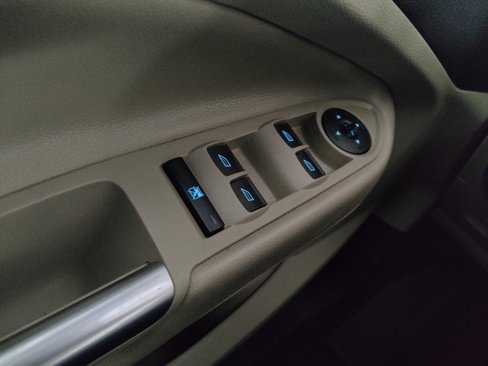 Used 2018 Ford Escape SE image 27