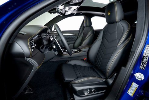 Used 2024 Maserati Grecale Modena image 11
