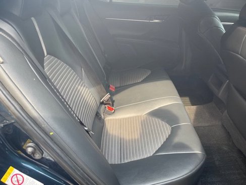 Used 2018 Toyota Camry SE image 15