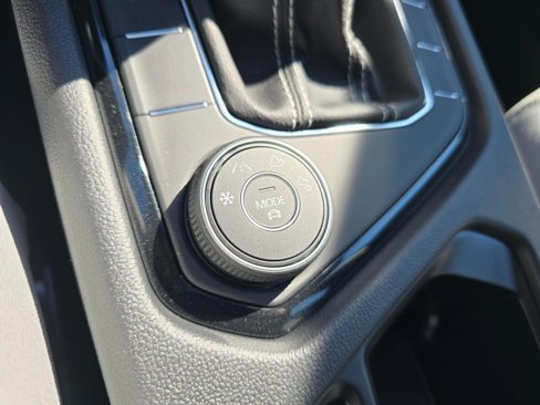 New 2025 Volkswagen Taos S image 32