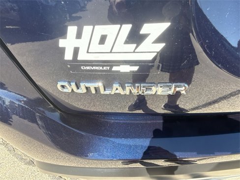Used 2020 Mitsubishi Outlander ES image 29