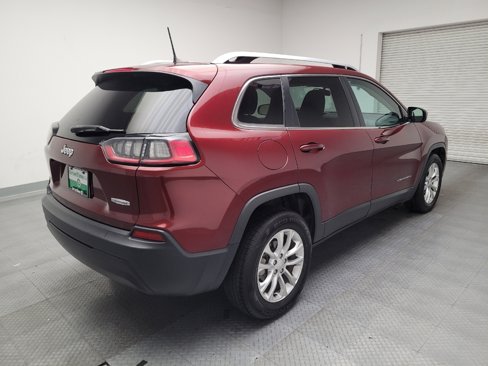 Used 2019 Jeep Cherokee Latitude w/ Popular Appearance Group image 9