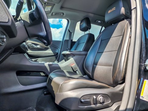 Used 2020 GMC Terrain SLT w/ Preferred Package image 7