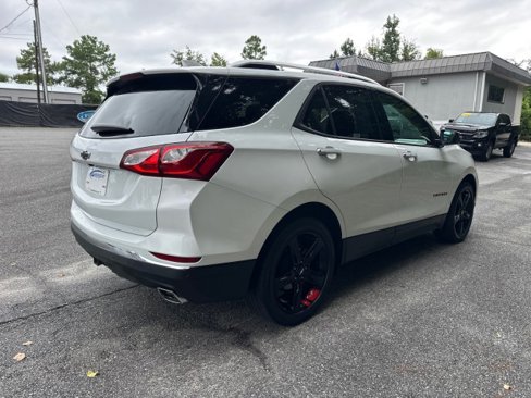 Used 2020 Chevrolet Equinox Premier w/ Premier Redline Edition image 5