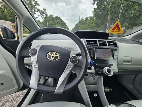 Used 2012 Toyota Prius V Two image 11