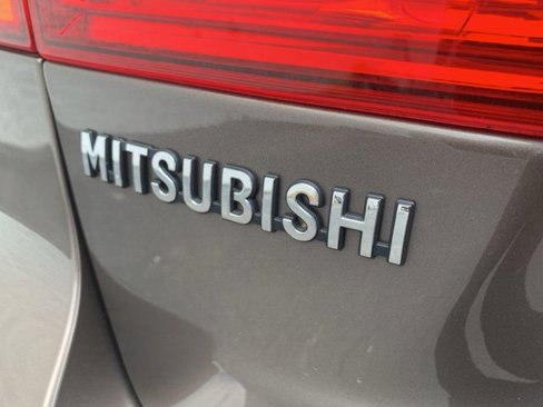Used 2018 Mitsubishi Outlander Sport ES image 12