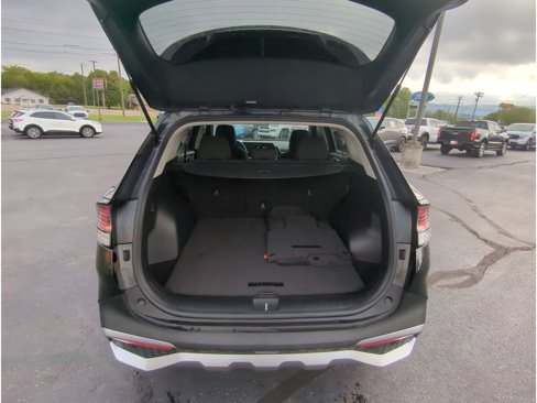 Used 2024 Kia Sportage LX image 21