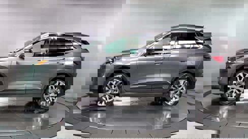 Used 2022 Ford Escape Titanium w/ Class II Trailer Tow Package image 5