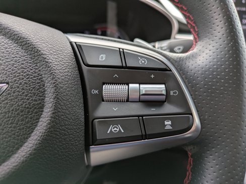 Certified 2022 Genesis G70 3.3T w/ Sport Prestige Package image 22