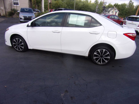 Used 2017 Toyota Corolla LE image 9