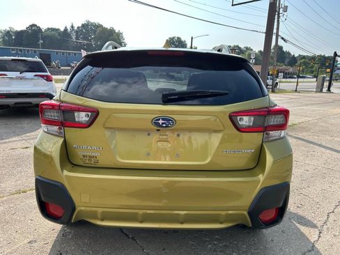 Used 2021 Subaru Crosstrek 2.0i Premium image 4