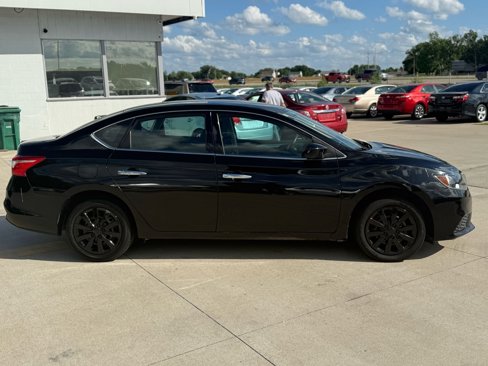 Used 2019 Nissan Sentra S image 5