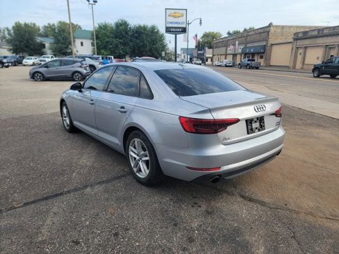 Used 2017 Audi A4 2.0T Premium image 5