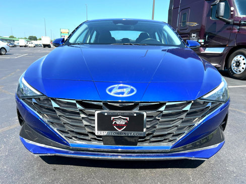 Used 2021 Hyundai Elantra Limited image 12