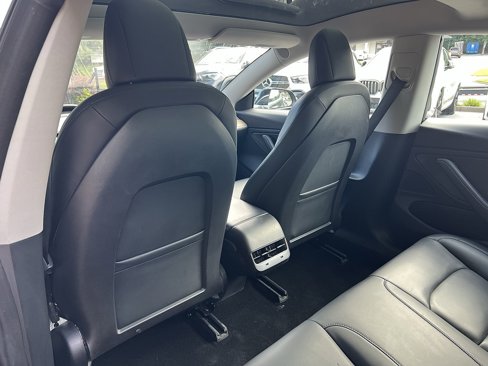 Used 2018 Tesla Model 3 Mid Range image 26
