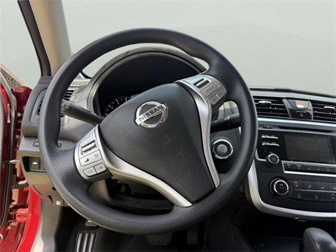 Used 2017 Nissan Altima 2.5 S image 9