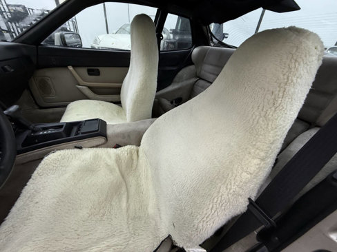 Used 1987 Porsche 924 S image 12