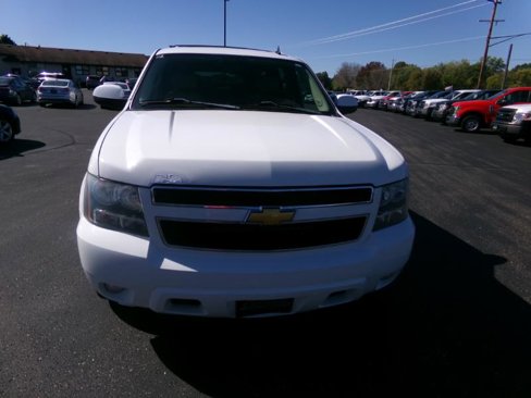 Used 2012 Chevrolet Suburban LT w/ Luxury Package image 4