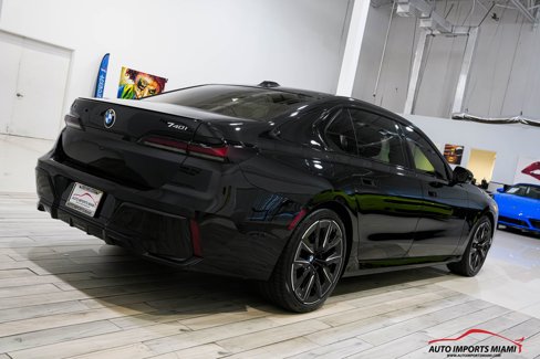 Used 2024 BMW 740i image 25