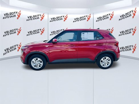 Used 2021 Hyundai Venue SE image 6