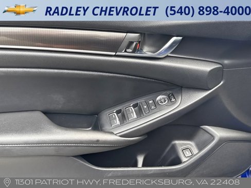 Used 2019 Honda Accord Sport image 10