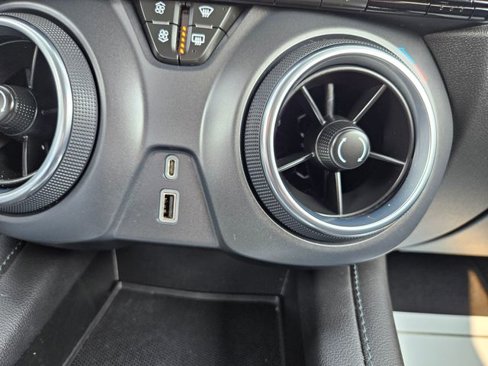 Certified 2022 Chevrolet Blazer LT image 28