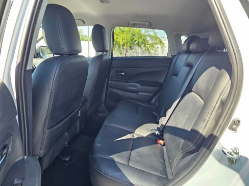 Used 2024 Mitsubishi Outlander Sport LE image 13