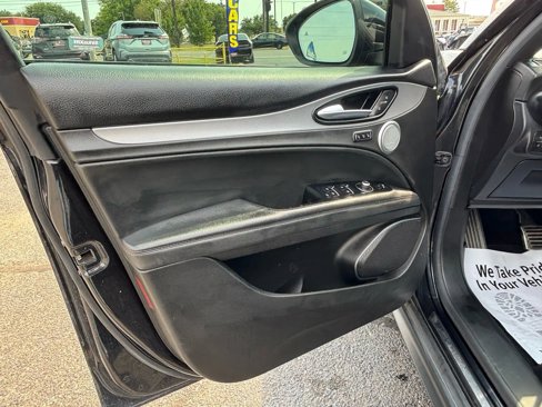 Used 2018 Alfa Romeo Stelvio Ti Sport image 18