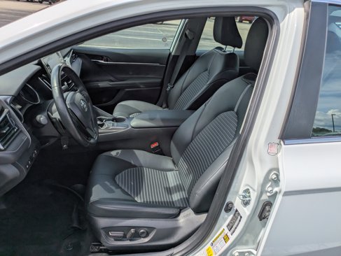 Used 2024 Toyota Camry SE image 10