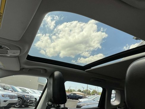 Certified 2021 Jeep Compass Limited w/ Sun and Sound Group image 19