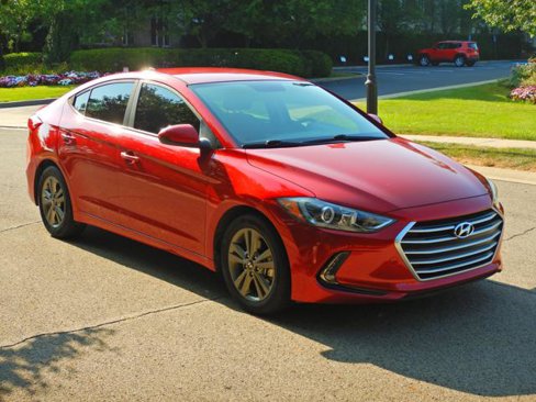 Used 2017 Hyundai Elantra SE w/ SE A/T Tech Package 03 image 3