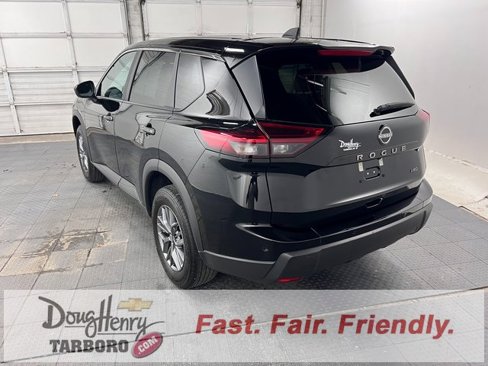 Used 2024 Nissan Rogue S image 6