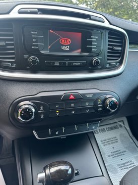 Used 2016 Kia Sorento LX w/ LX Convenience Package image 37