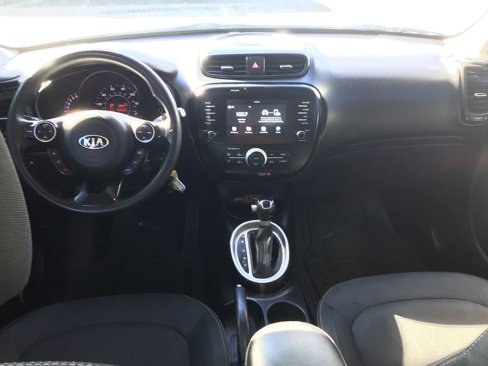 Used 2019 Kia Soul + image 13