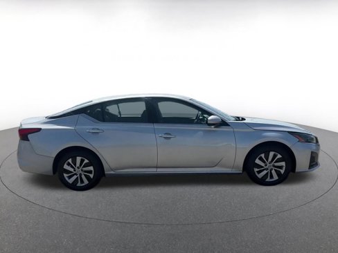Used 2023 Nissan Altima 2.5 S image 16