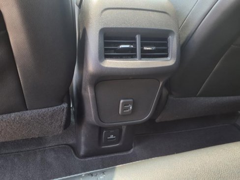 Used 2024 Chevrolet Equinox RS w/ RS Leather Package image 35